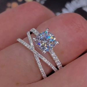 ✨Dainty Criss Cross Silver Ring✨